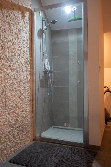 Maison 3 Chambres Proximite Aeroport Et Grand Axes Шарлеруа Экстерьер фото